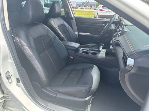 Used 2021 Nissan Altima 2.5 SR image 9