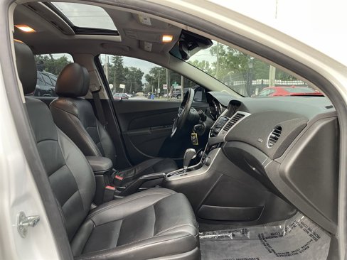 Used 2016 Chevrolet Cruze LT w/ Sun, Sound and Sport Package image 22