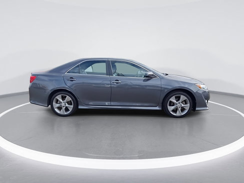 Used 2012 Toyota Camry SE image 10