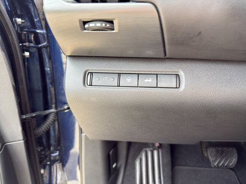 Used 2022 Nissan Pathfinder SL image 15