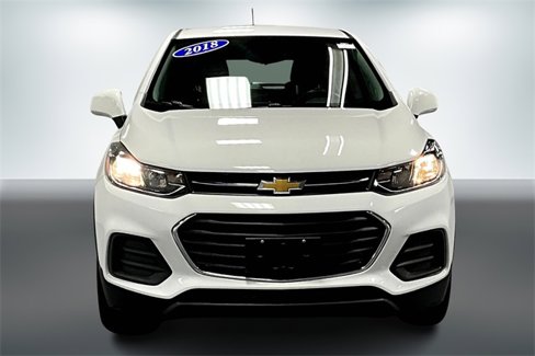Used 2018 Chevrolet Trax LS image 2