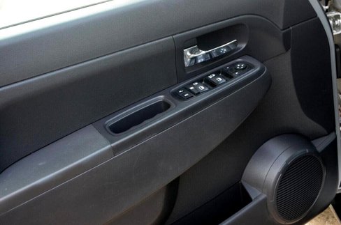 Used 2012 Jeep Liberty Sport image 18