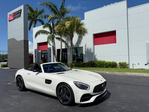 Used 2018 Mercedes-Benz AMG GT Roadster image 1