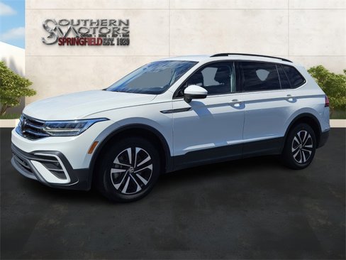 Used 2024 Volkswagen Tiguan S image 1