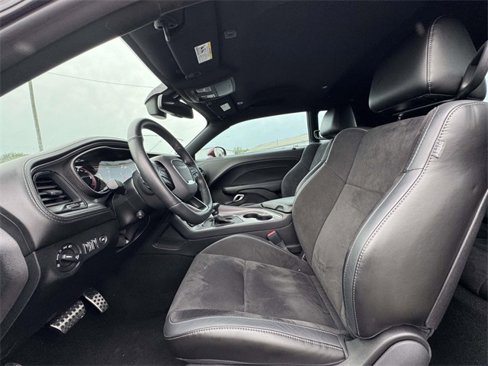 Used 2023 Dodge Challenger R/T w/ Plus Package image 20
