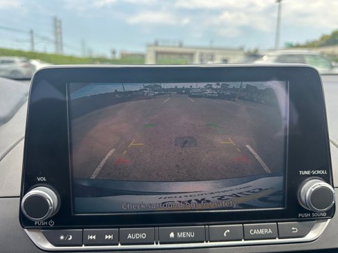 Used 2024 Nissan Altima 2.5 SV image 17