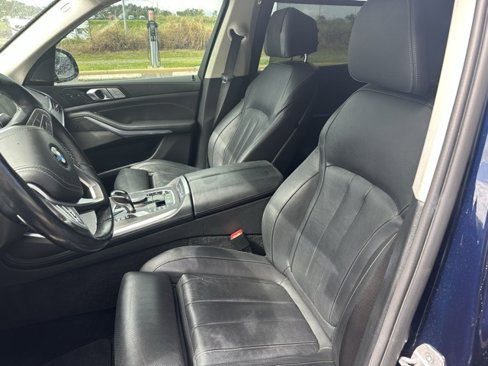Used 2021 BMW X7 xDrive40i w/ Premium Package image 5