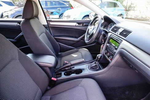 Used 2014 Volkswagen Passat 1.8T S image 20