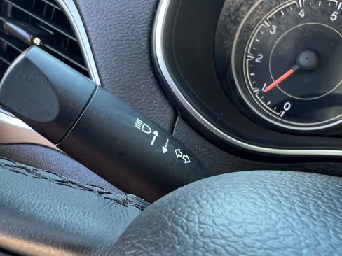 Used 2019 Jeep Cherokee Limited w/ Luxury Group image 32