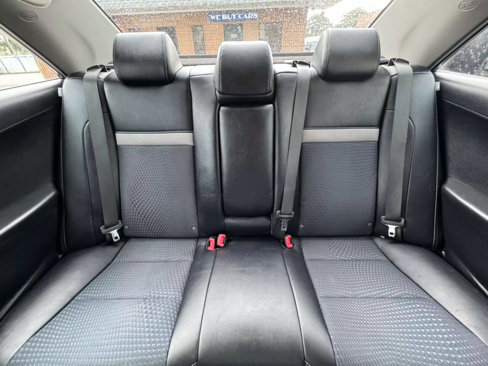 Used 2014 Toyota Camry SE image 27