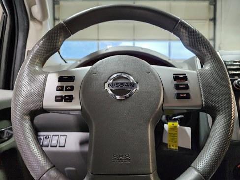 Used 2014 Nissan Frontier SV image 27