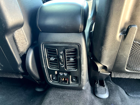 Used 2014 Jeep Grand Cherokee Limited image 19