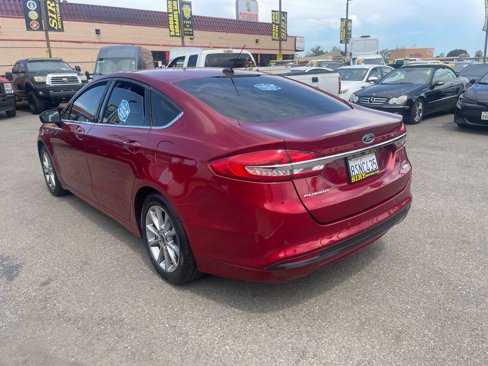 Used 2017 Ford Fusion SE w/ Fusion SE Technology Package image 5