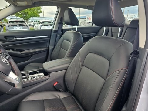 New 2025 Nissan Altima 2.5 SR w/ SR Premium Package image 25