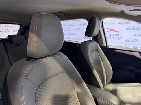 Used 2020 Ford Escape SE image 43