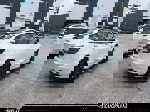 Used 2023 Tesla Model 3 Standard Range image 5