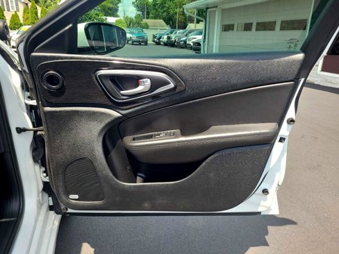 Used 2016 Chrysler 200 C w/ Sun & Sound Group image 38