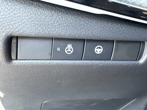 Used 2025 Nissan Kicks SR w/ SR Premium Package image 28