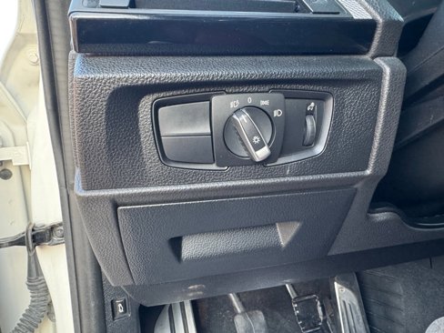 Used 2015 BMW 228i Coupe w/ M Sport image 25