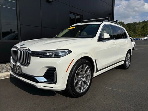 Used 2019 BMW X7 xDrive40i w/ Cold Weather Package image 2
