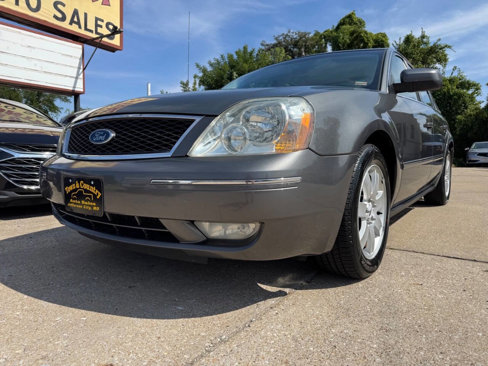 Used 2005 Ford Five Hundred SEL image 1