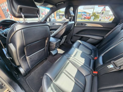 Used 2019 Lincoln MKZ Premiere image 15
