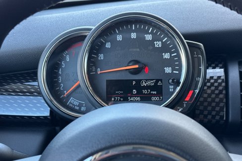 Used 2018 MINI Cooper S image 29