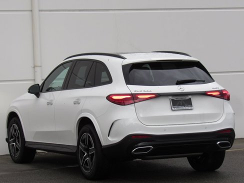 Certified 2025 Mercedes-Benz GLC 300 4MATIC image 5