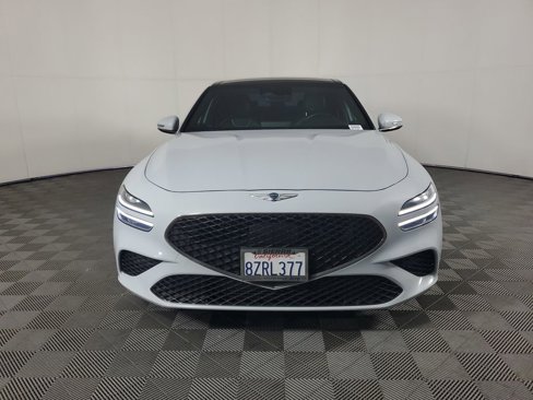 Used 2022 Genesis G70 3.3T w/ Sport Advanced Package image 9