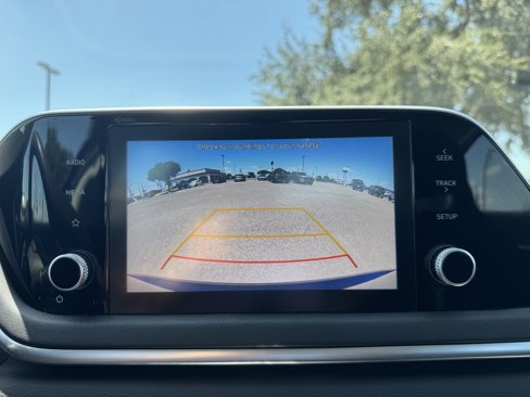 Used 2021 Hyundai Sonata SE image 16