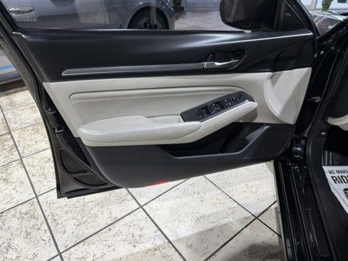 Used 2019 Nissan Altima 2.5 SL image 16