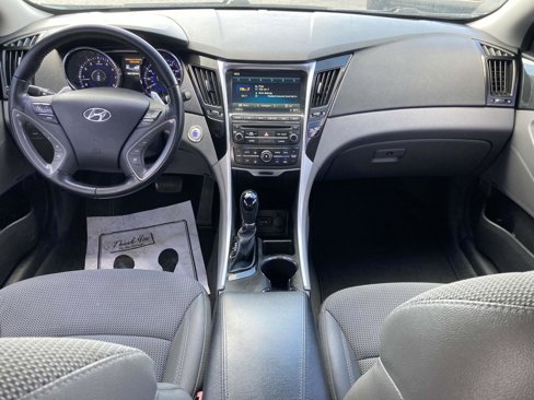 Used 2014 Hyundai Sonata SE w/ Premium Package 03 image 10