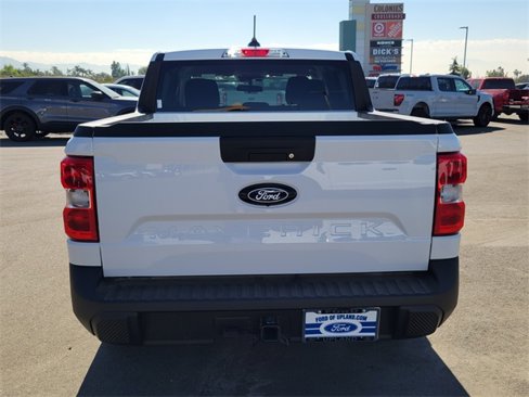 New 2025 Ford Maverick XL image 9