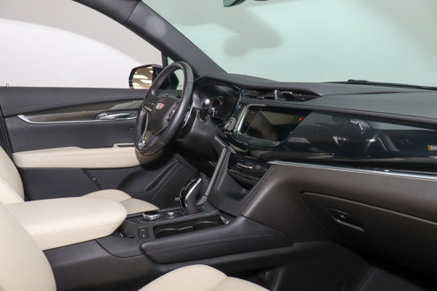 Used 2022 Cadillac XT6 Sport image 16