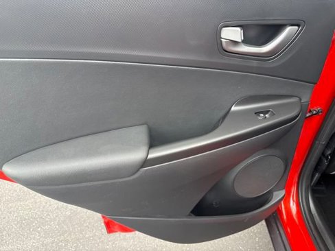 Used 2020 Hyundai Kona Ultimate image 12