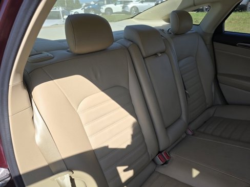 Used 2013 Ford Fusion SE image 16