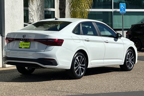 New 2025 Volkswagen Jetta Sport image 4