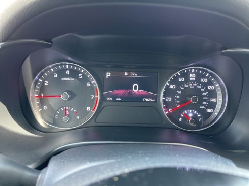 Used 2024 Kia Forte LXS w/ LXS Technology Package image 9