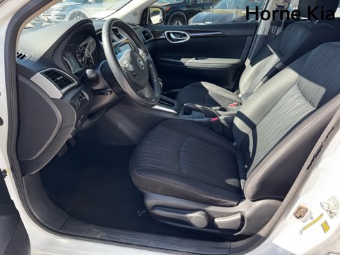 Used 2019 Nissan Sentra SV w/ Special Edition Package image 9