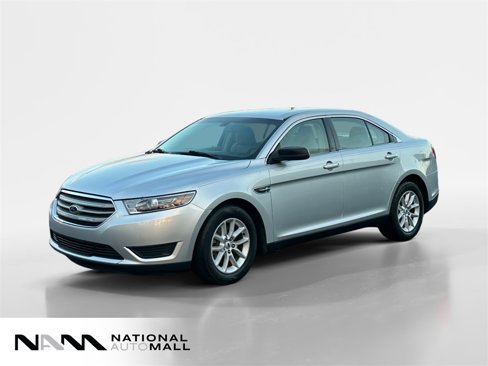 Used 2015 Ford Taurus SE image 1