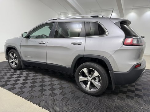 Used 2020 Jeep Cherokee Limited image 5