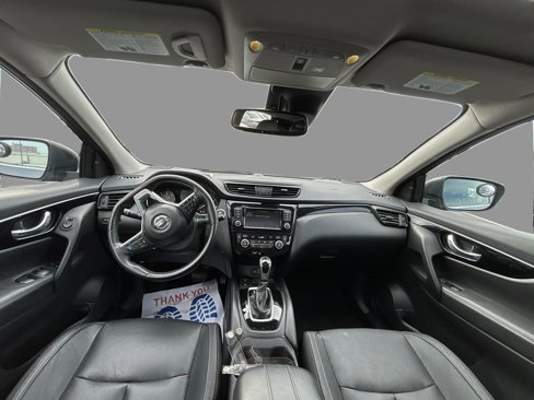 Used 2019 Nissan Rogue Sport SL w/ Premium Package image 17