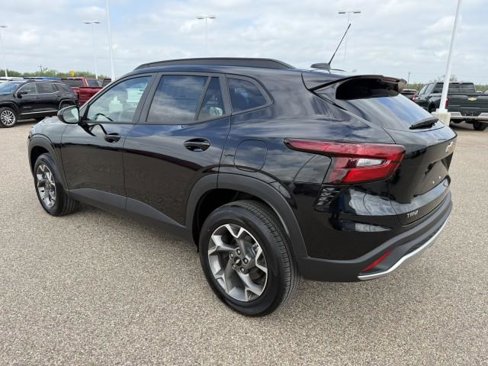 New 2025 Chevrolet Trax LT image 6