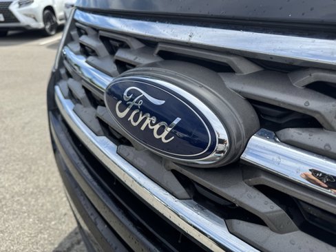 Used 2018 Ford Explorer FWD image 7
