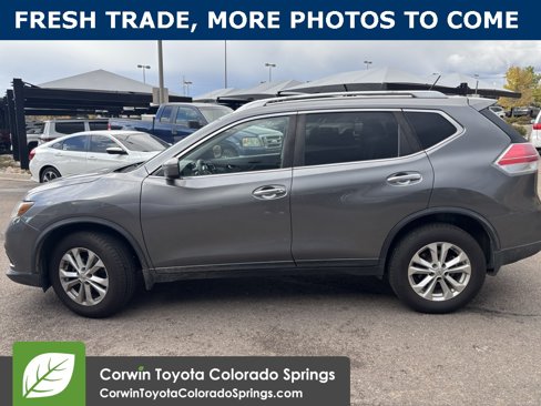 Used 2016 Nissan Rogue SV image 4