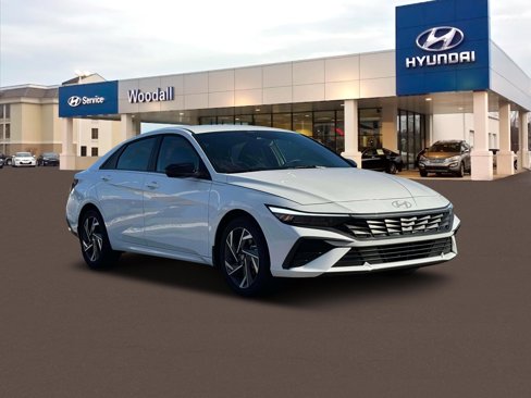 New 2025 Hyundai Elantra SEL image 11