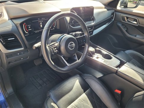 Used 2021 Nissan Rogue Platinum image 7