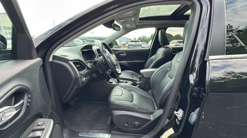 Used 2021 Jeep Cherokee Limited w/ Elite Package image 13
