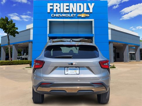 Used 2025 Chevrolet Trax ACTIV w/ Driver Confidence Package image 6