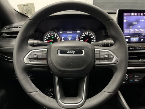 Used 2022 Jeep Compass Altitude image 14